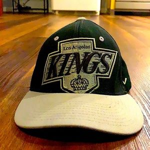 LA kings hat